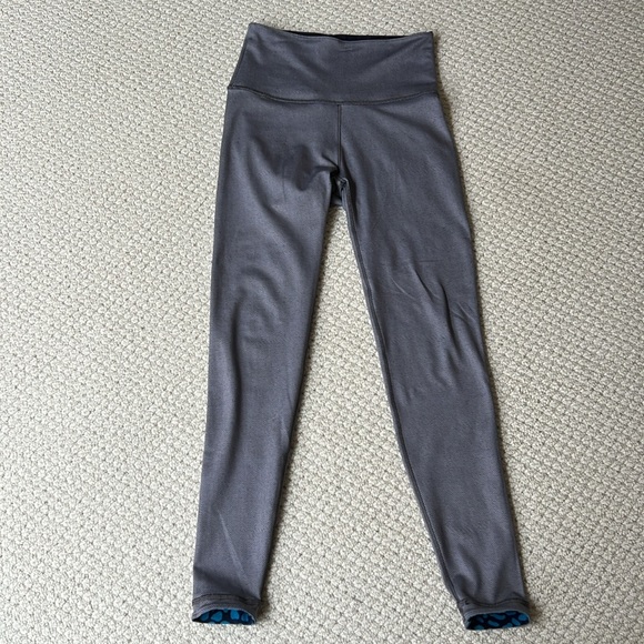 EUC Rare Peloton x With reversible leggings size Small - Picture 5 of 6